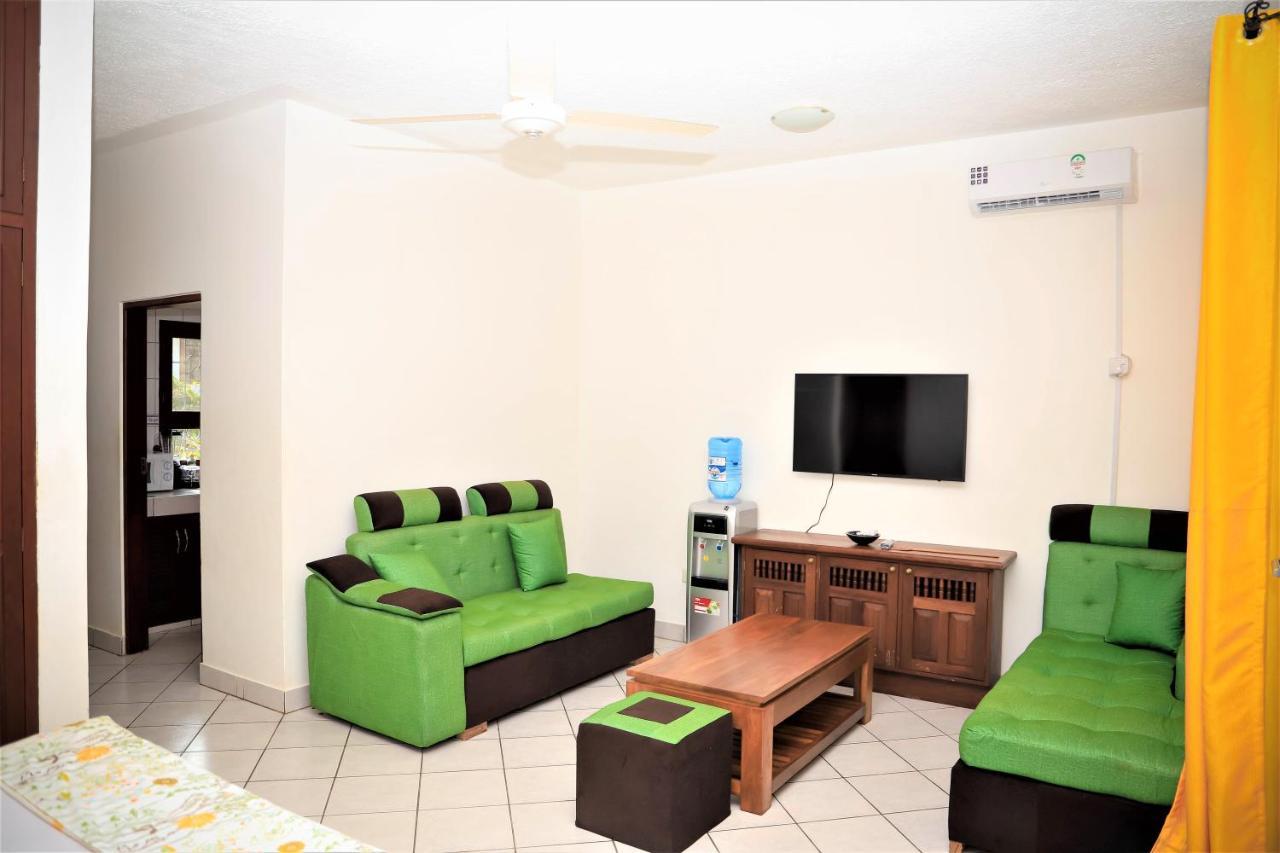 V-Szameitat Homes Diani Beach Exterior photo