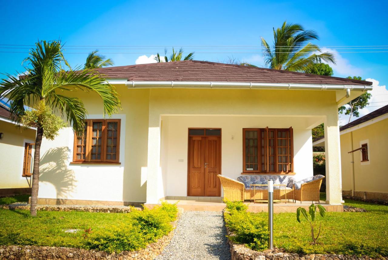 V-Szameitat Homes Diani Beach Exterior photo